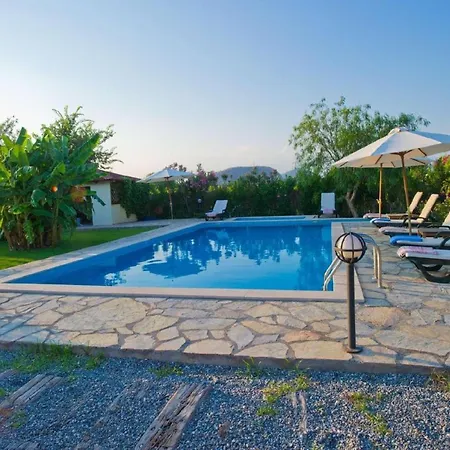 Villa D'louca