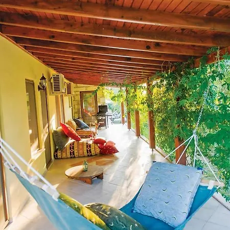Villa D'louca *